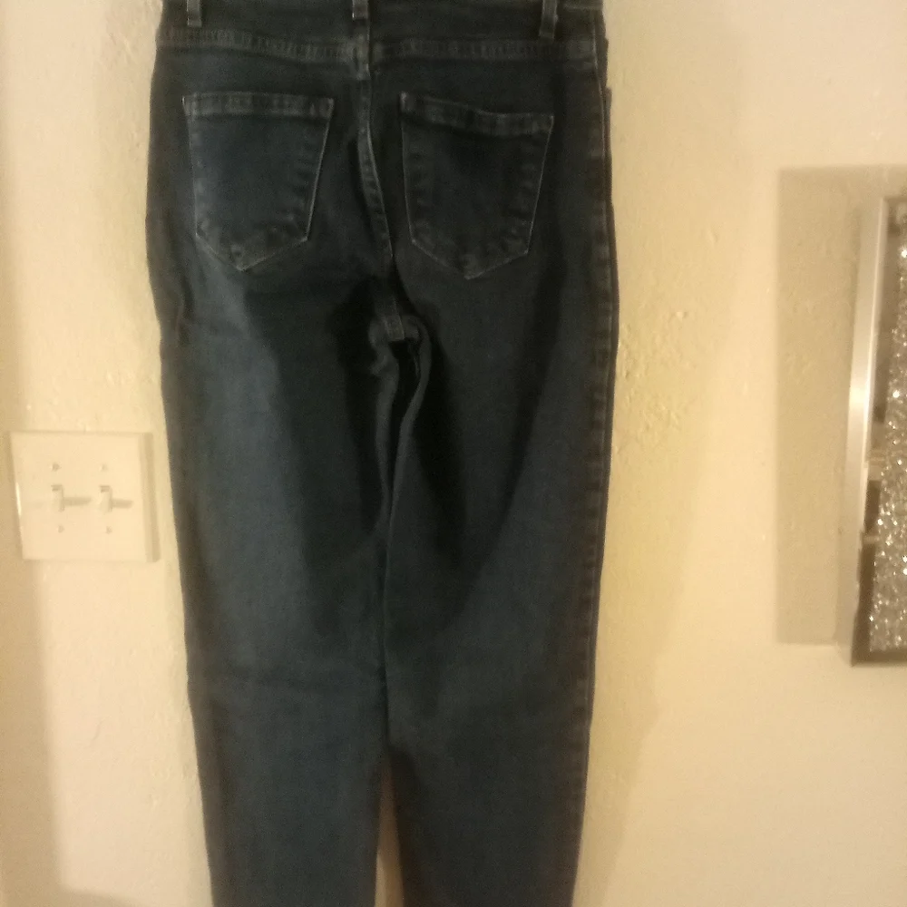 Fashion Nova BLUE DENIUM PANTS size 3(w25) Jeans, STRAIGHT LEG, COMFORTABLE - Picture 4 of 5